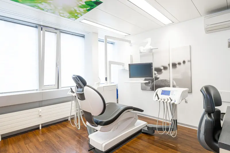 Behandlungszimmer im Zahnarzt Team Luzern